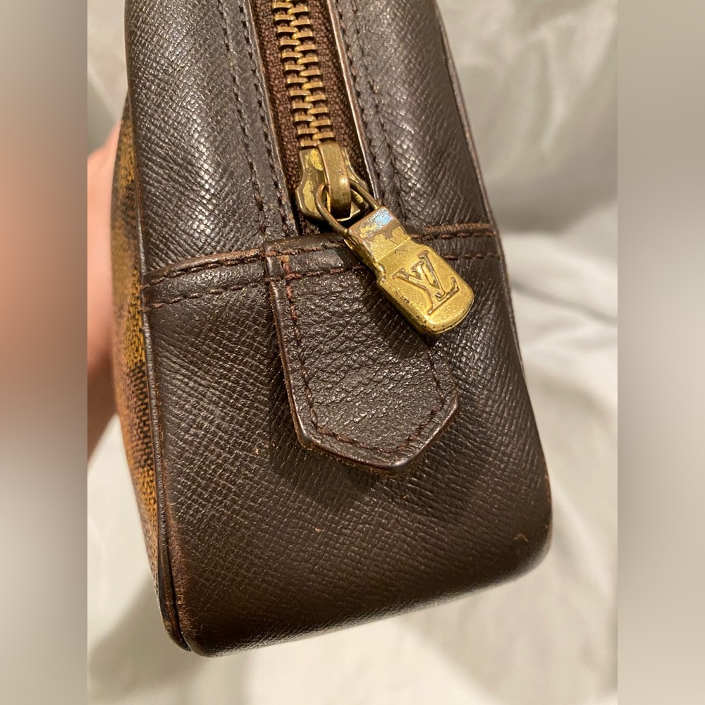 Louis Vuitton Damier Clutch/Pouch - Picture 5 of 16
